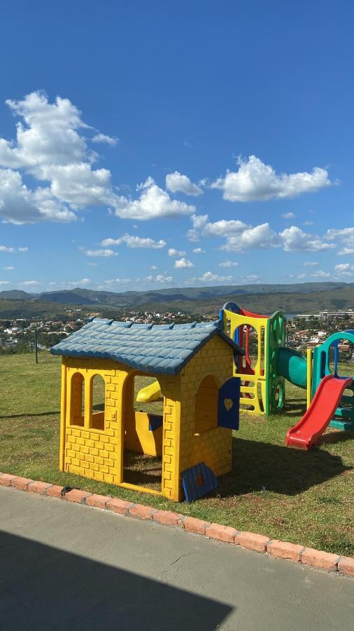 Capitólio Casa Em Escarpas Do Lagoヴィラ エクステリア 写真